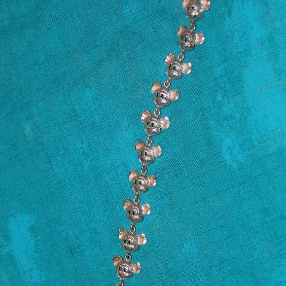 Silver Tone Collectable Mickey Mouse Bracelet 7" - Picture 13 of 15